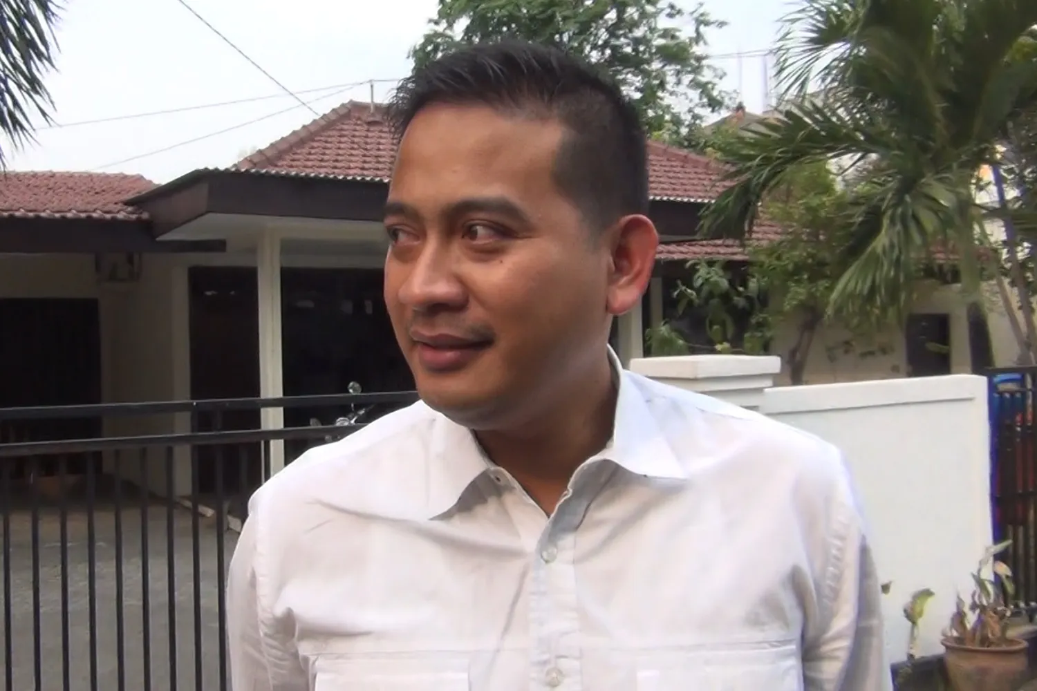 Resmi Dipecat