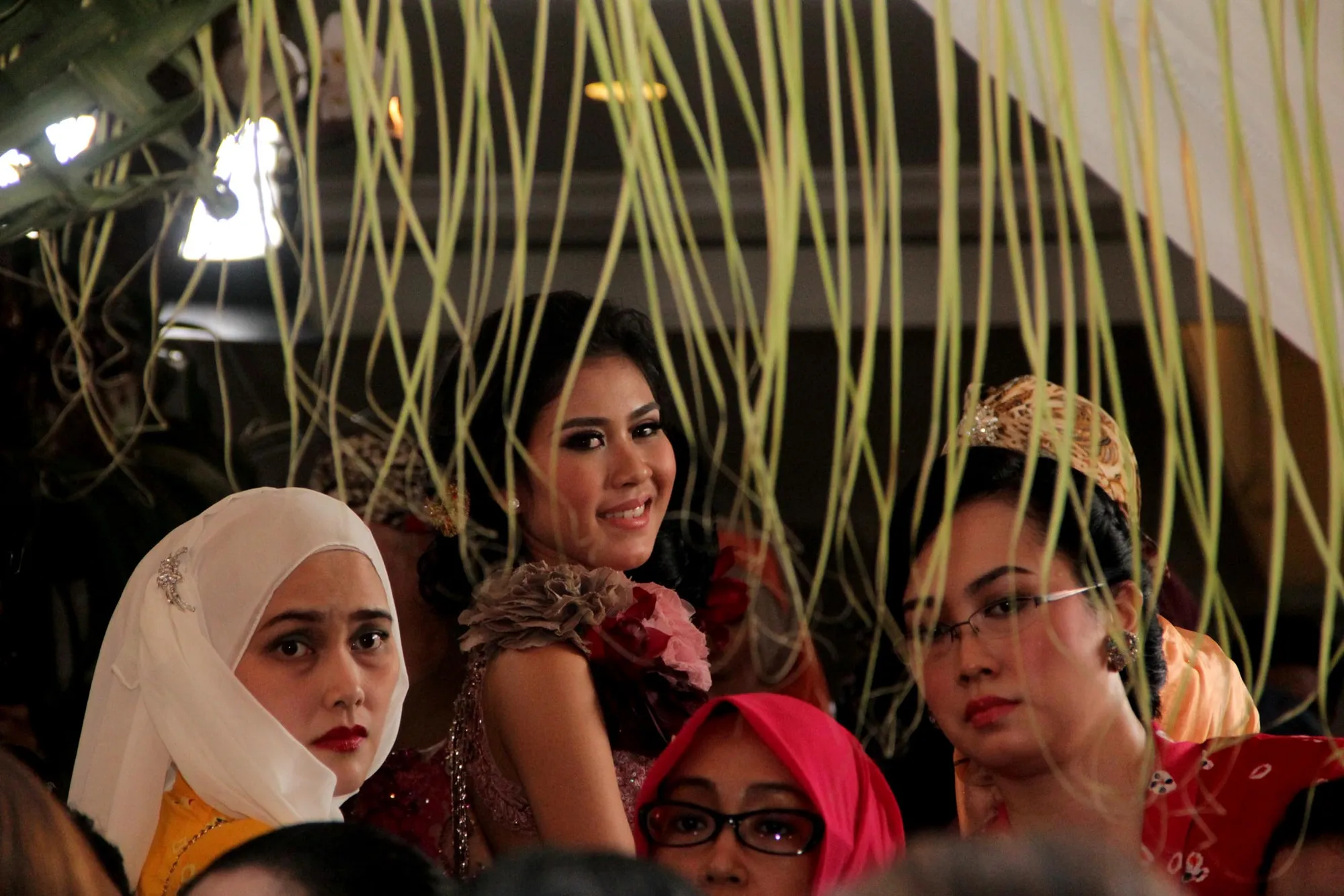 Syahnaz tak sabar gendong keponakan dari Gigi dan Raffi. / KapanLagi.com/MuhammadRasyad
