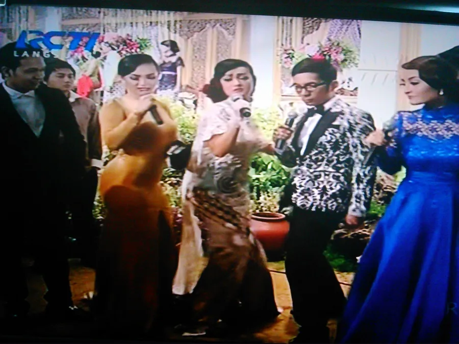 Zaskia, Jupe, Siti Badriah @ KapanLagi.com