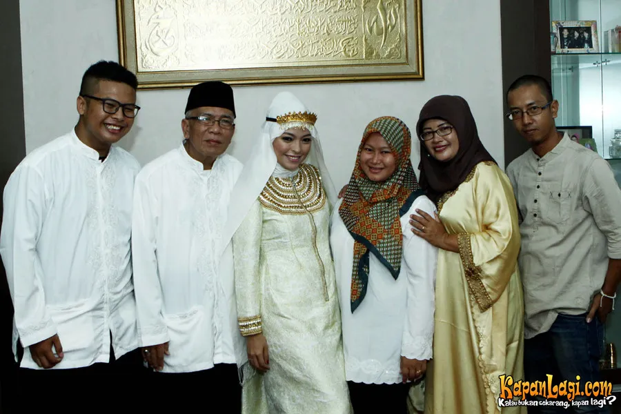 Tantri dan keluarga @foto: KapanLagi.com®/Muhammad Rasyad
