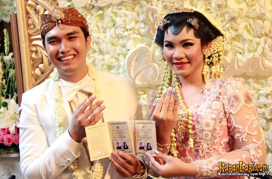 Aldi dan sang istri @ KapanLagi.com/Agus Apriyanto
