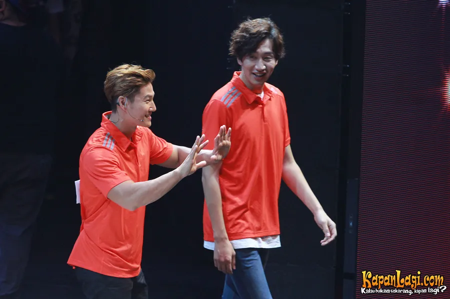 Lee Kwang Soo dan Kim Jong Kook deskripsikan diri mereka. / KapanLagi.com/AgusApriyanto