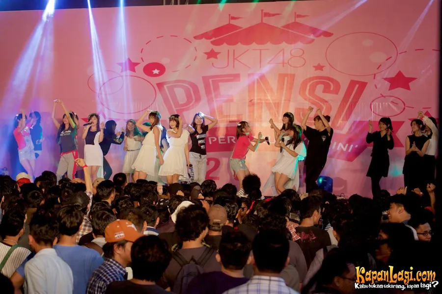 Sendy JKT48 Goyang Pensi Dengan Lagu 'Sakitnya Tuh Disini 