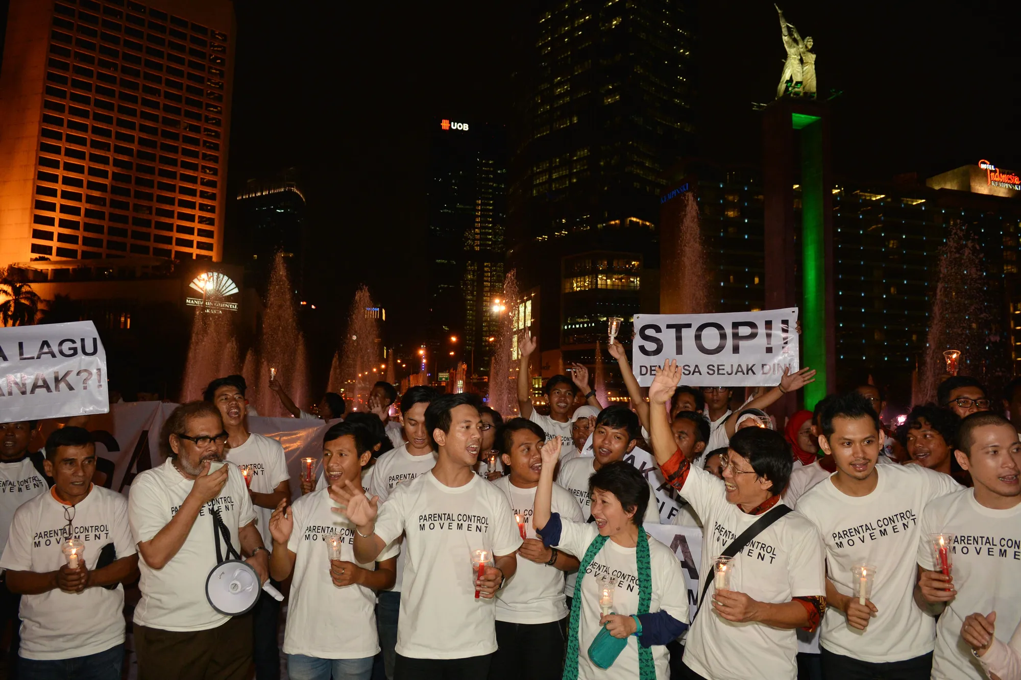 Gerakan Save Our Children @foto: © KapanLagi.com