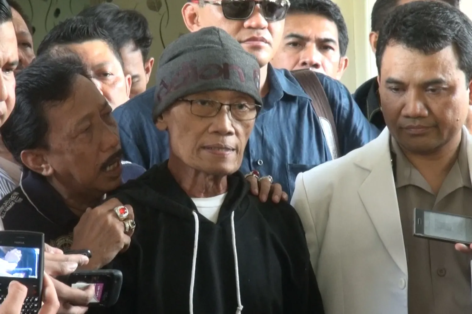 Tessy sempat dilarikan ke rumah sakit karena kelelahan © KapanLagi.com®/VJ James