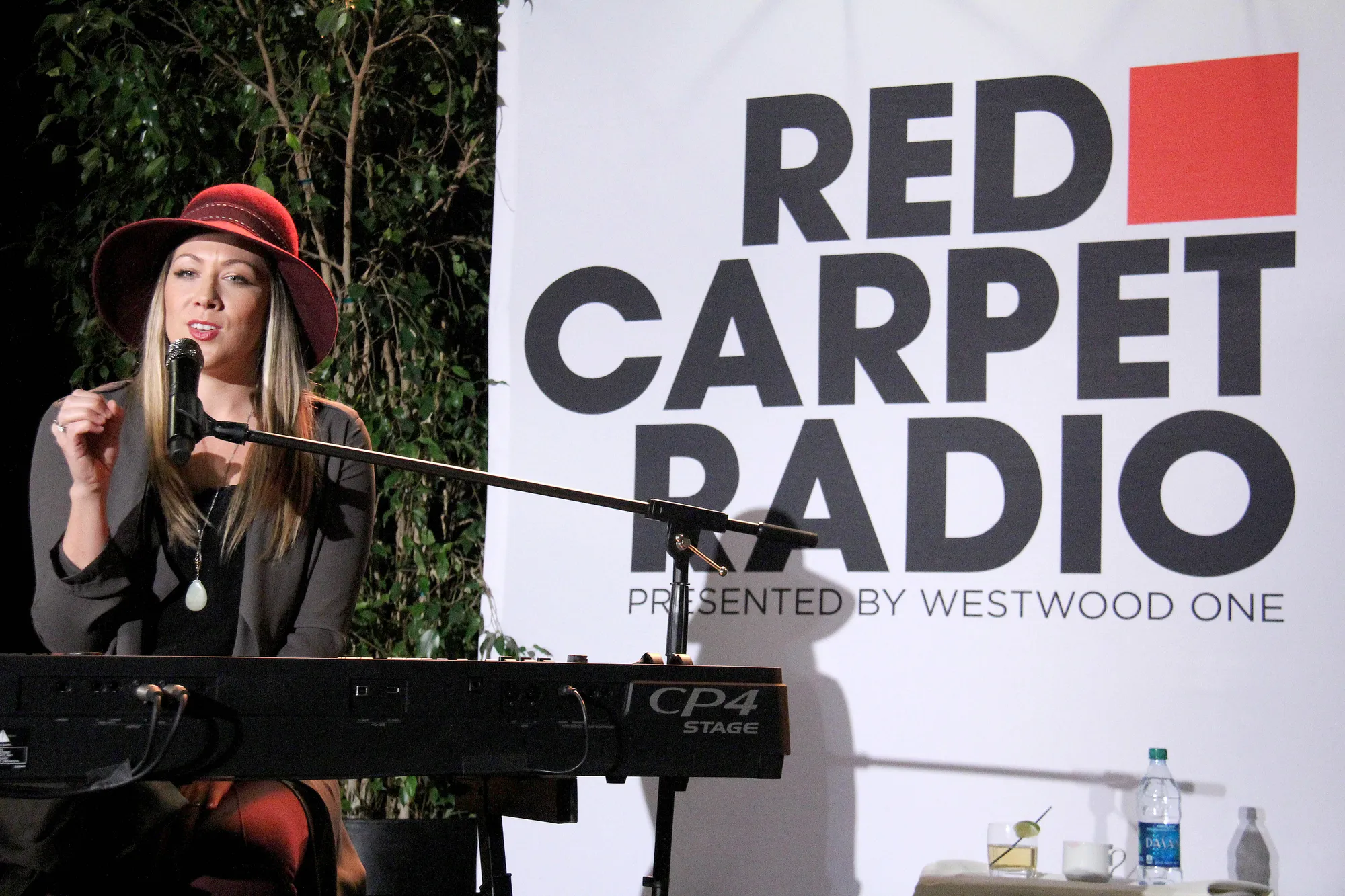 Bareng Cobie Caillat selama seminggu, Christina Perri langsung merasa cocok ©Splash