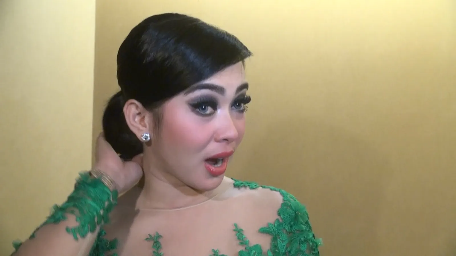 Syahrini belum tanggapi 'tantangan' Martin Carter / KapanLagi®