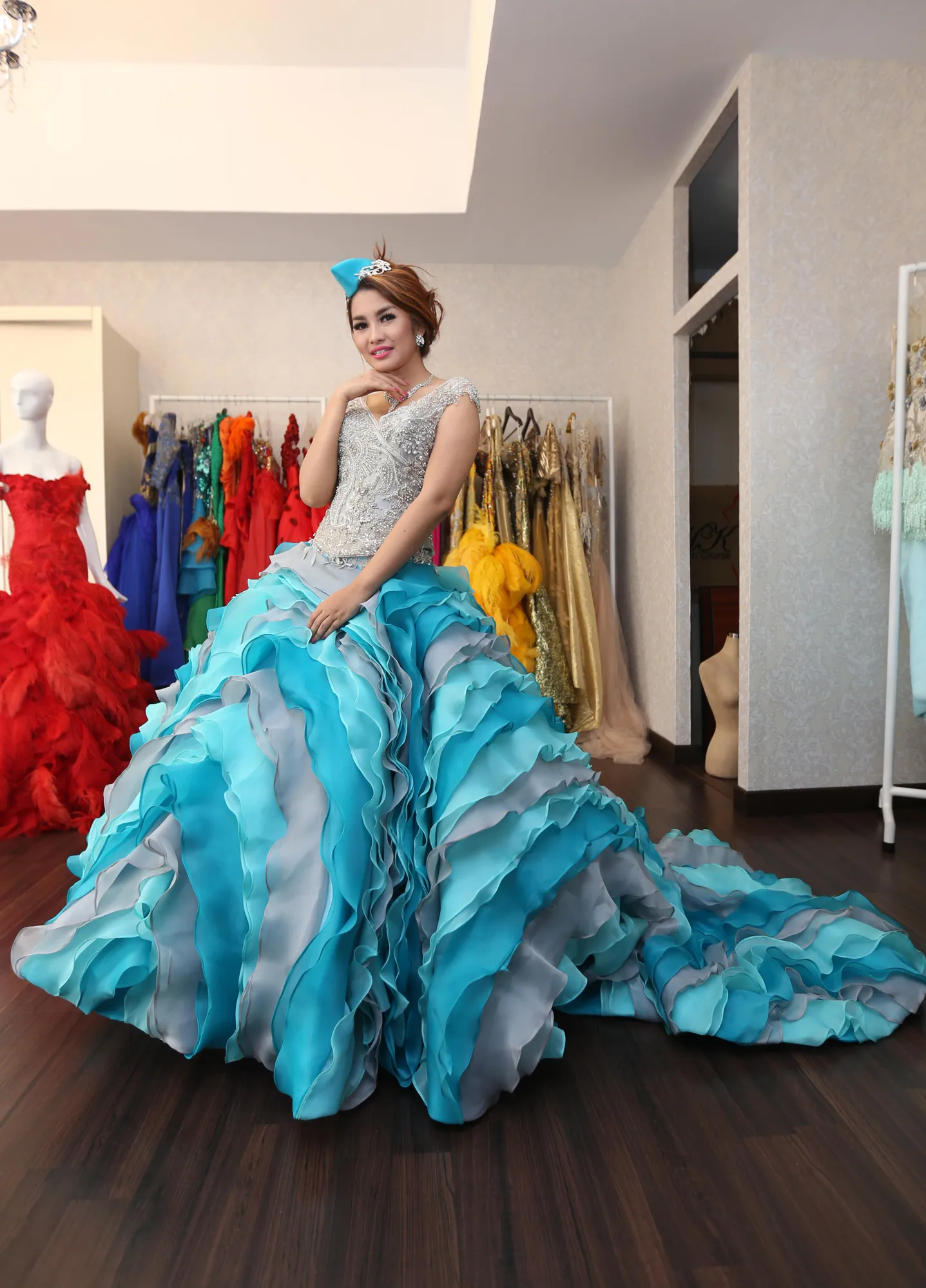 Cantiknya Fitri Carlina dengan gaun pengantinnya. @KapanLagi.com/Budy Santoso