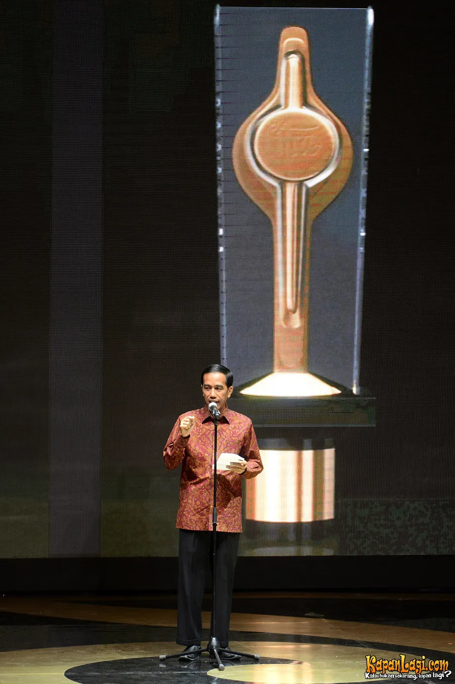 Jokowi di atas panggung FFI @foto: KapanLagi.com®/Bambang E Ros
