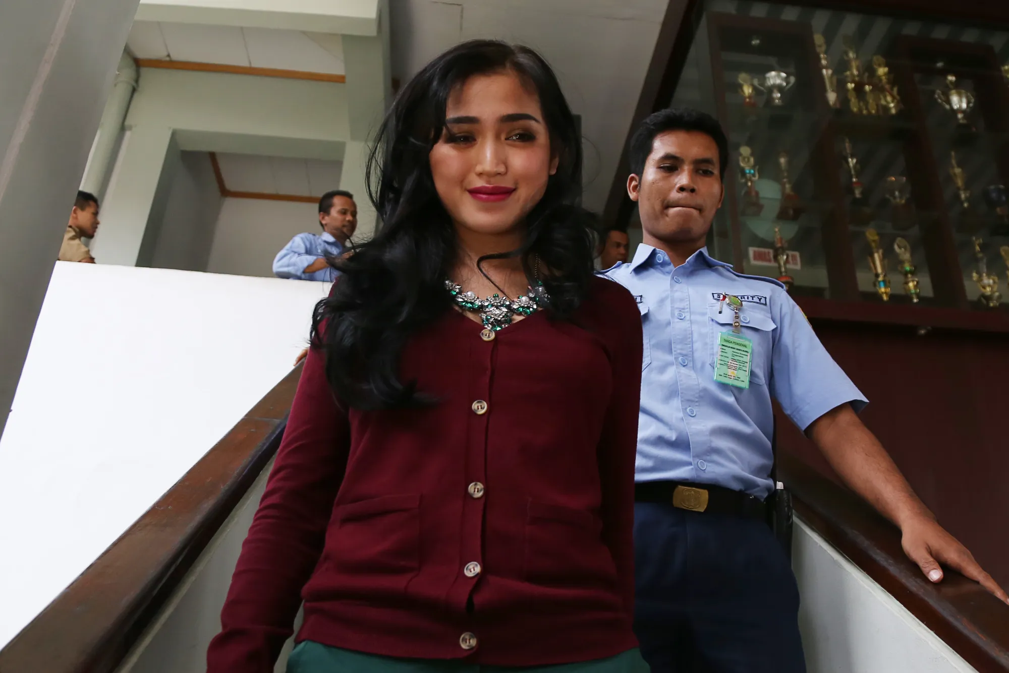 Jessica Iskandar hadiri sidang, Ludwig dianggap hambat karena tak pernah datang. @KapanLagi.com®/Agus Apriyanto