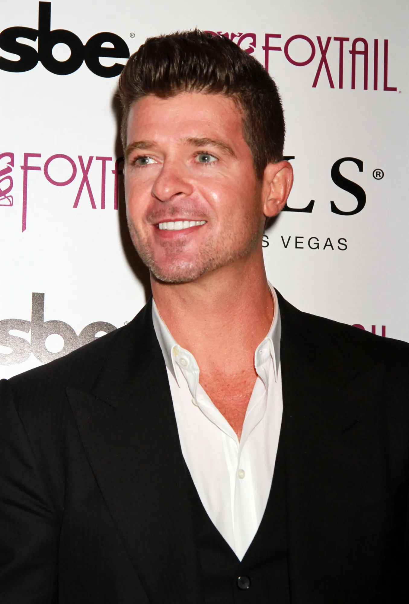 Robin Thicke gandeng Nicki Minaj dalam lagu barunya ©Fameflynet