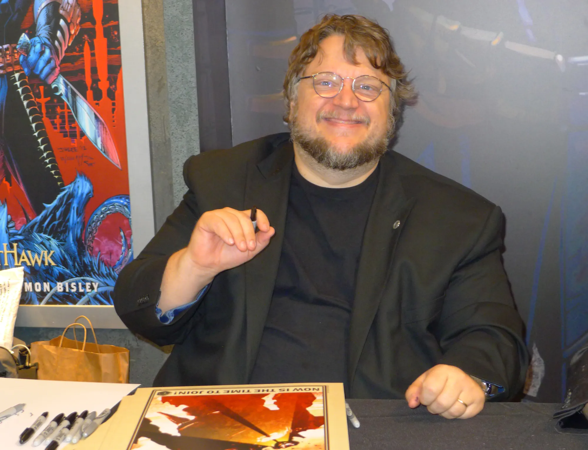 Guillermo del Toro pastikan proyek 'PACIFIC RIM' berlanjut. ©splashnews.com