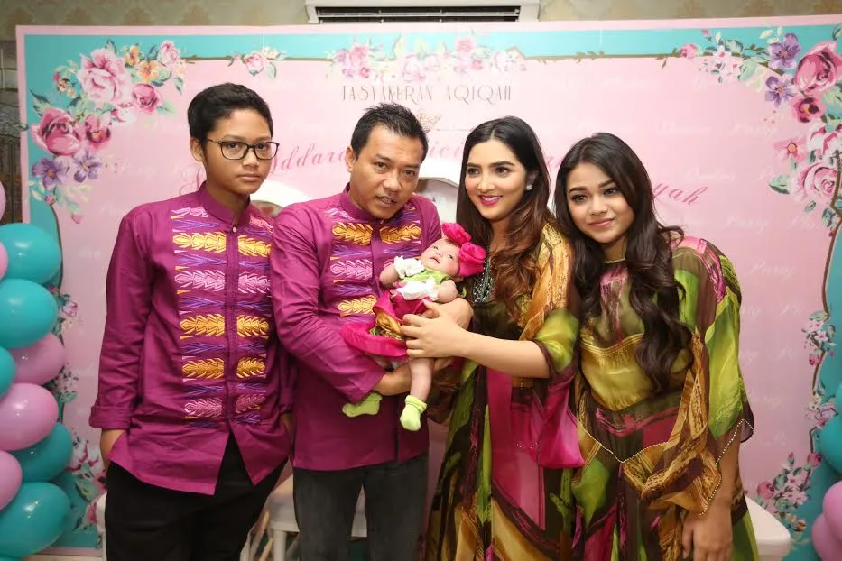 Ashanty akan demo jika Mayangsari tak hadir di Aqiqah putrinya. / KapanLagi.com/BudySantoso