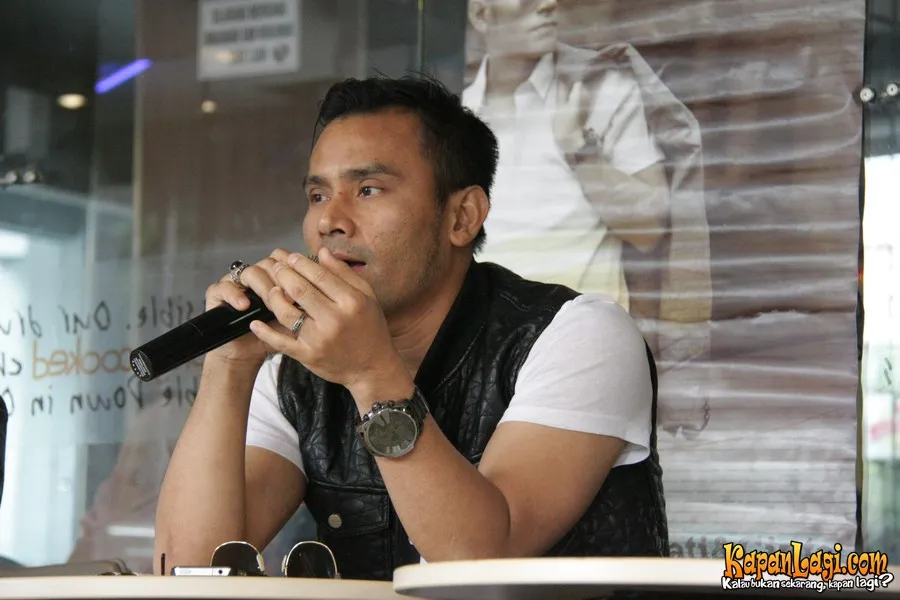 Judika saat prescon album baru HATI DAN CINTA. ©KapanLagi.com/Guntur Merdekawan
