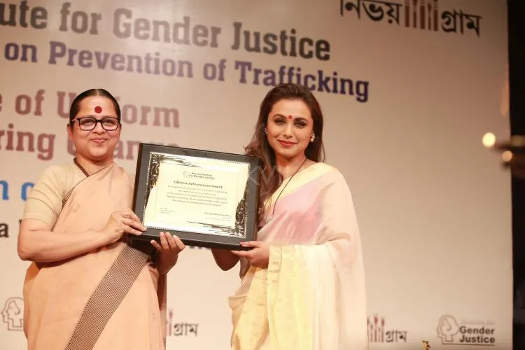 Rani Mukherjee tegaskan dirinya tak punya akun socmed. @indianexpress