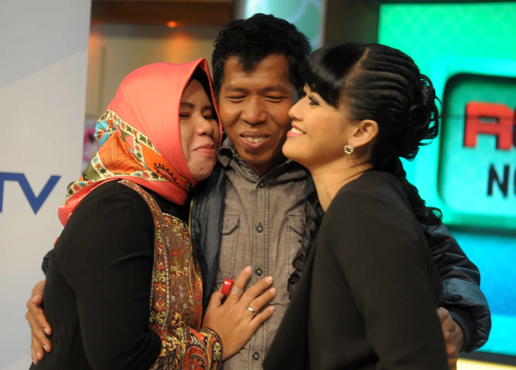 Kiwil dan dua istrinya @foto: © KapanLagi.com/Bayu Herdianto