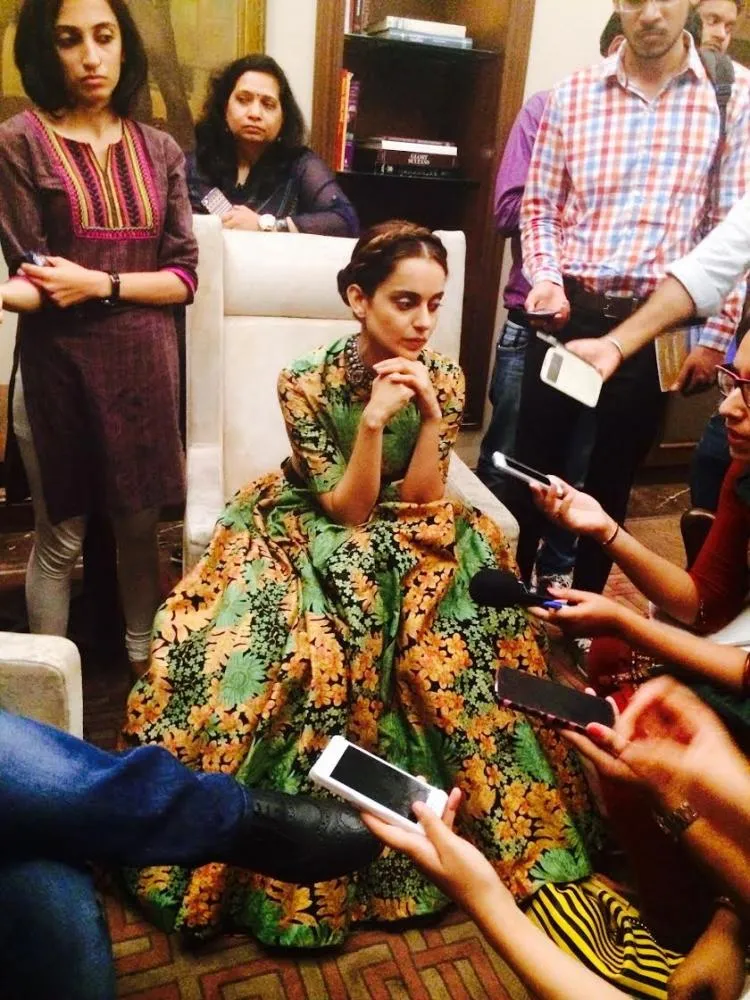 Kangana sebut aktor yang dulu menolaknya sebagai orang bodoh. @pinkvilla
