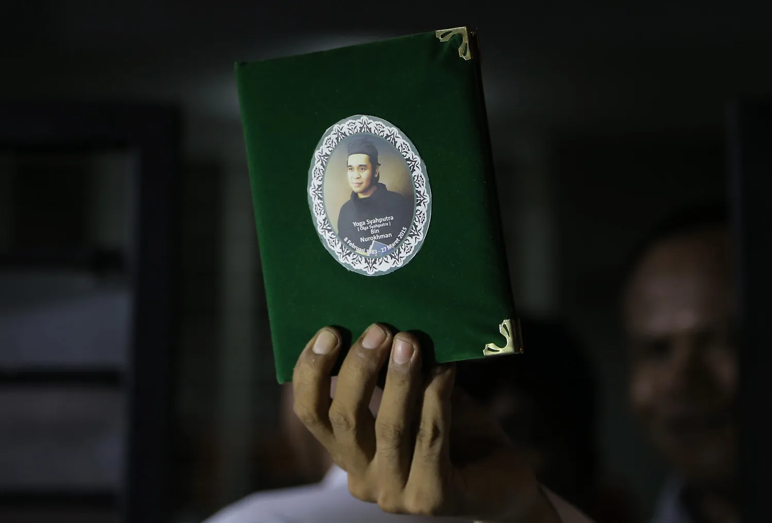Sampul Buku Tahlil Olga Syahputra, Foto: Agus Apriyanto