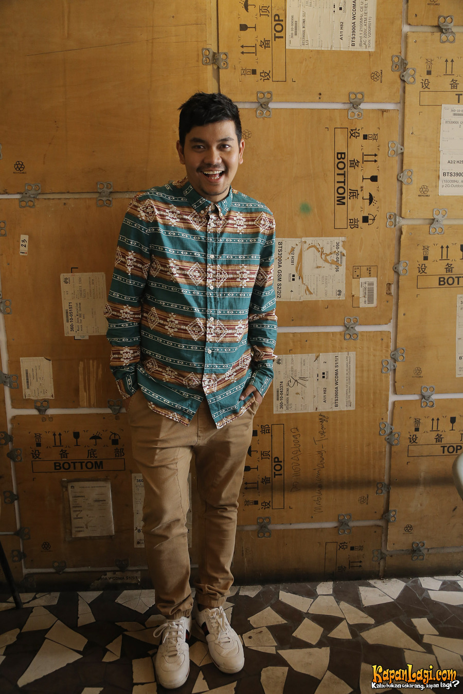 Indra Bekti punya kenangan manis dihibur oleh Pak Raden ® KapanLagi.com©/Agus Apriyanto
