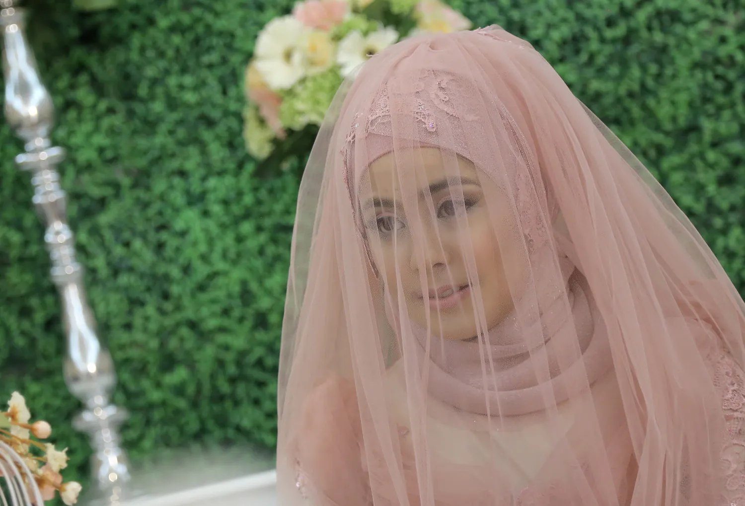 Kenakan hijab simple, Risty Tagor cantik dan anggun! / KapanLagi.com/AgusApriyanto