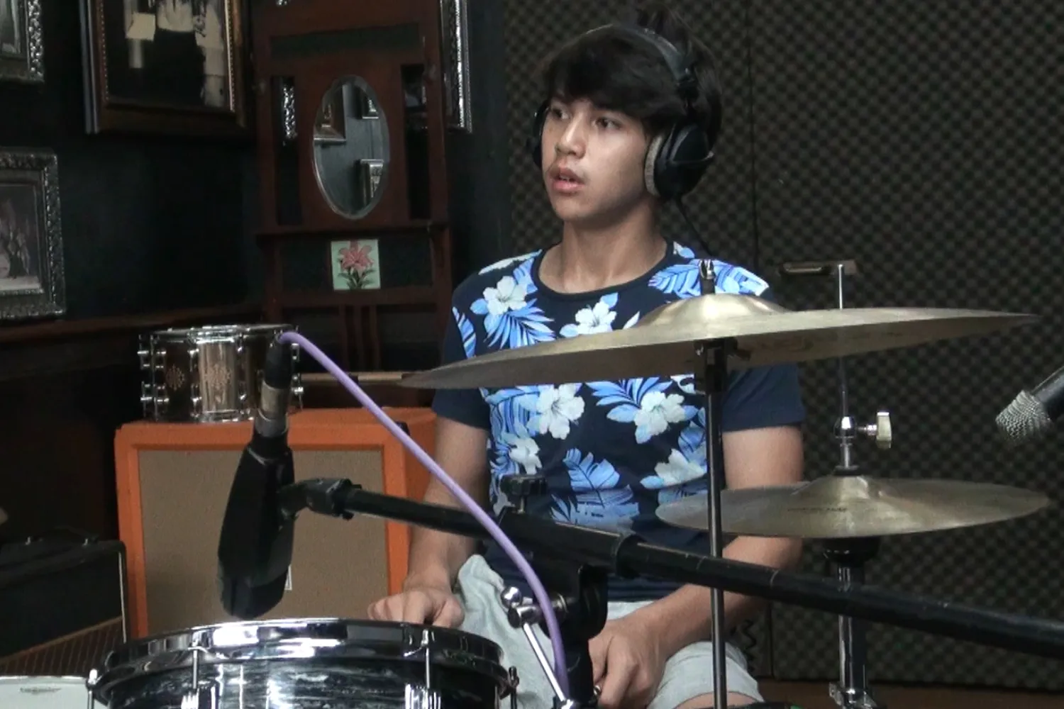 El Rumi sudah jago main drum © KapanLagi.com®/VJ Rasel