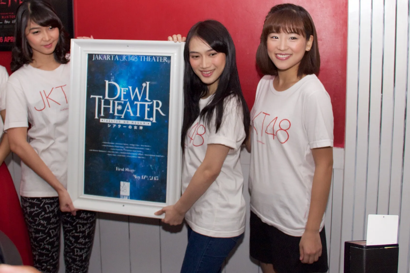 Tim J JKT48 @foto: © KapanLagi.com/Djoko Poerwanto