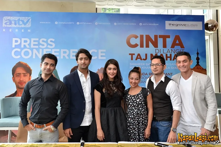 Nabila bersama para pemeran 'Cinta di Langit Taj Mahal' / KapanLagi® - Bambang E Ros