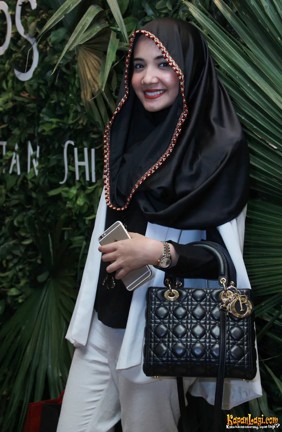 Zaskia Sungkar cerdas dalam investasi aksesoris ©KapanLagi.com®/M.Akrom Sukarya