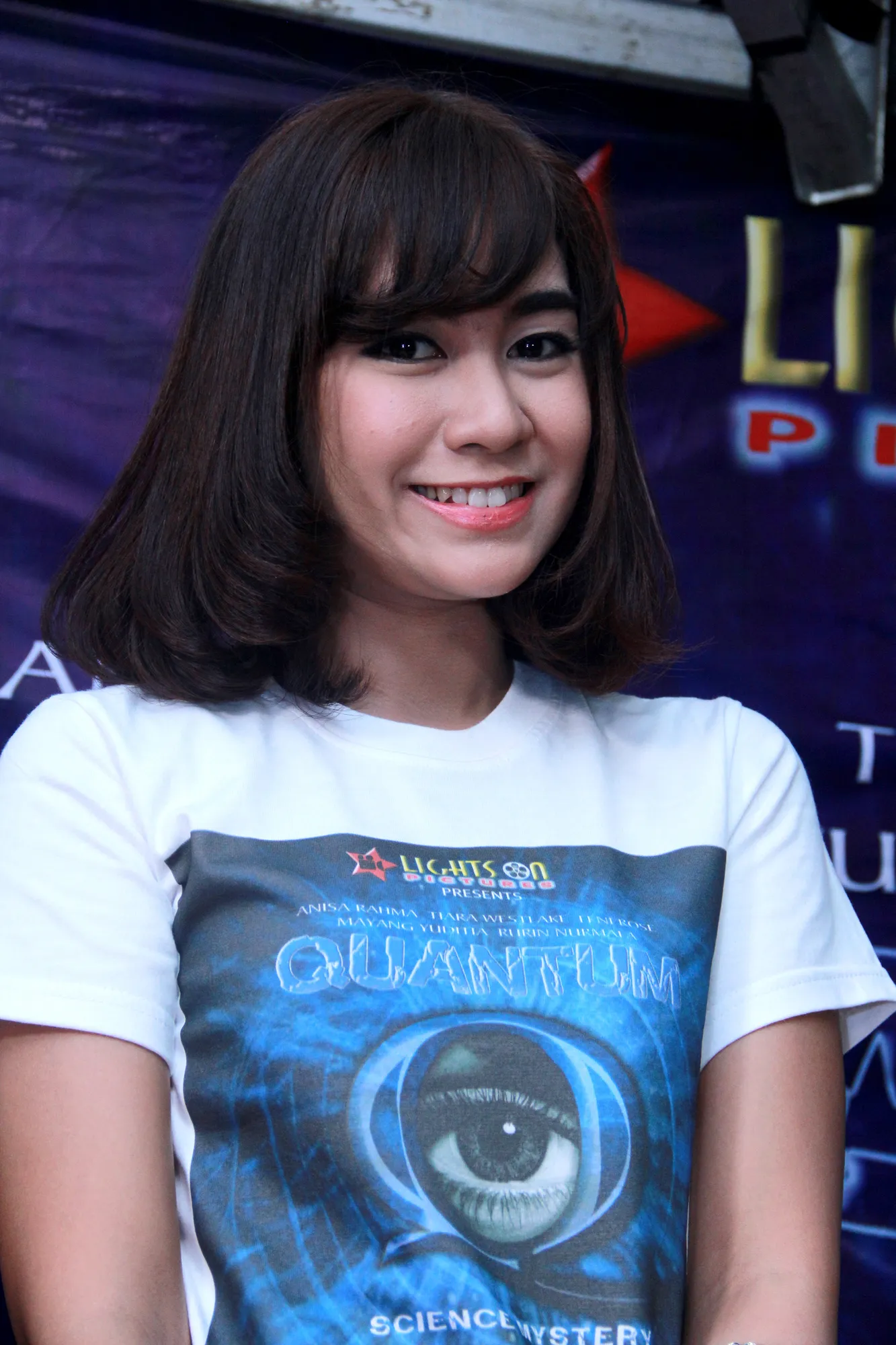 Anisa Rahma kaget dengan keluarnya enam member Cherrybelle @foto: © KapanLagi.com/Muhammad Akrom Sukarya