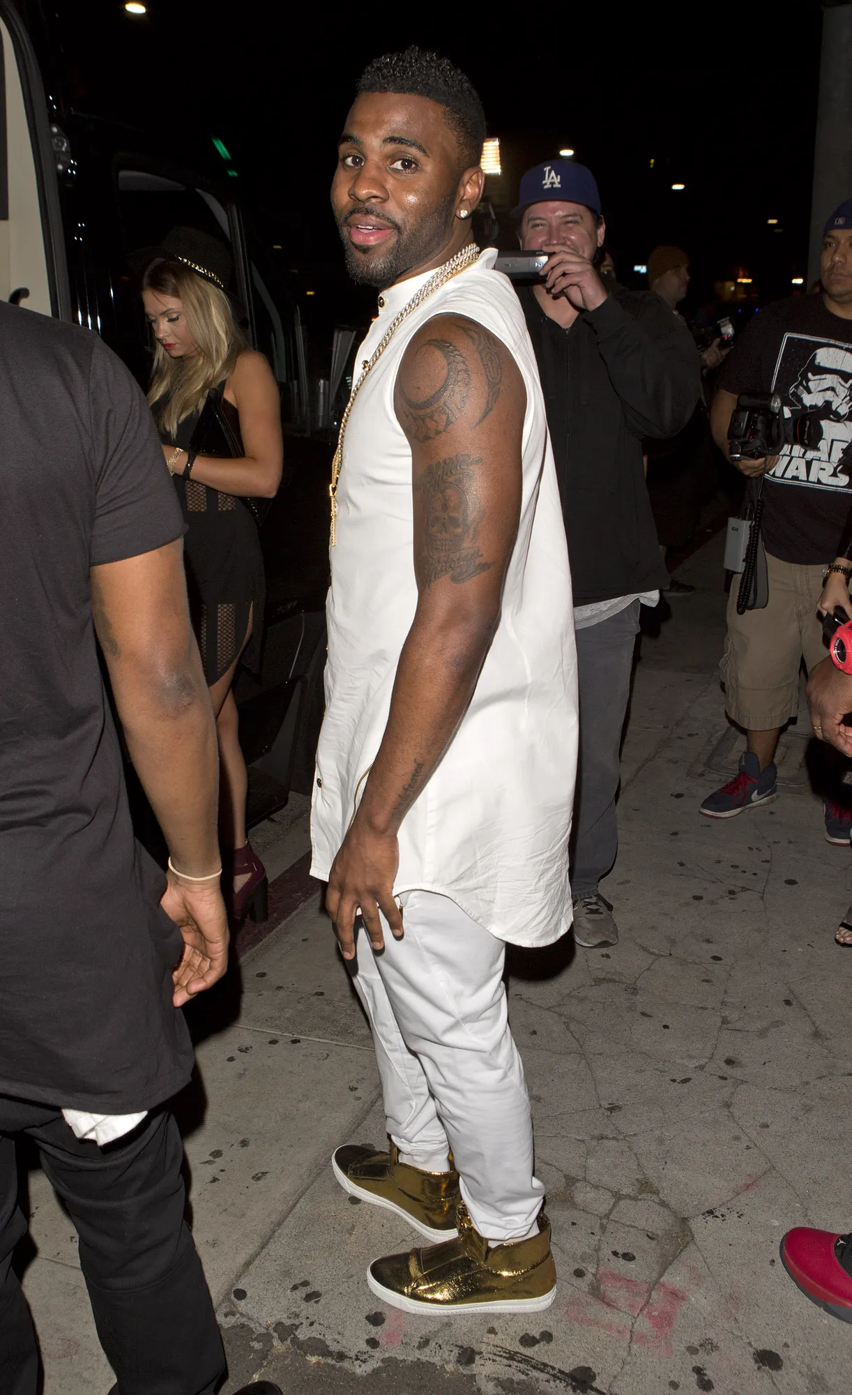 Sebuah pesta yang digelar Justin Derulo di kediamannya bikin bising warga © splashnews.com