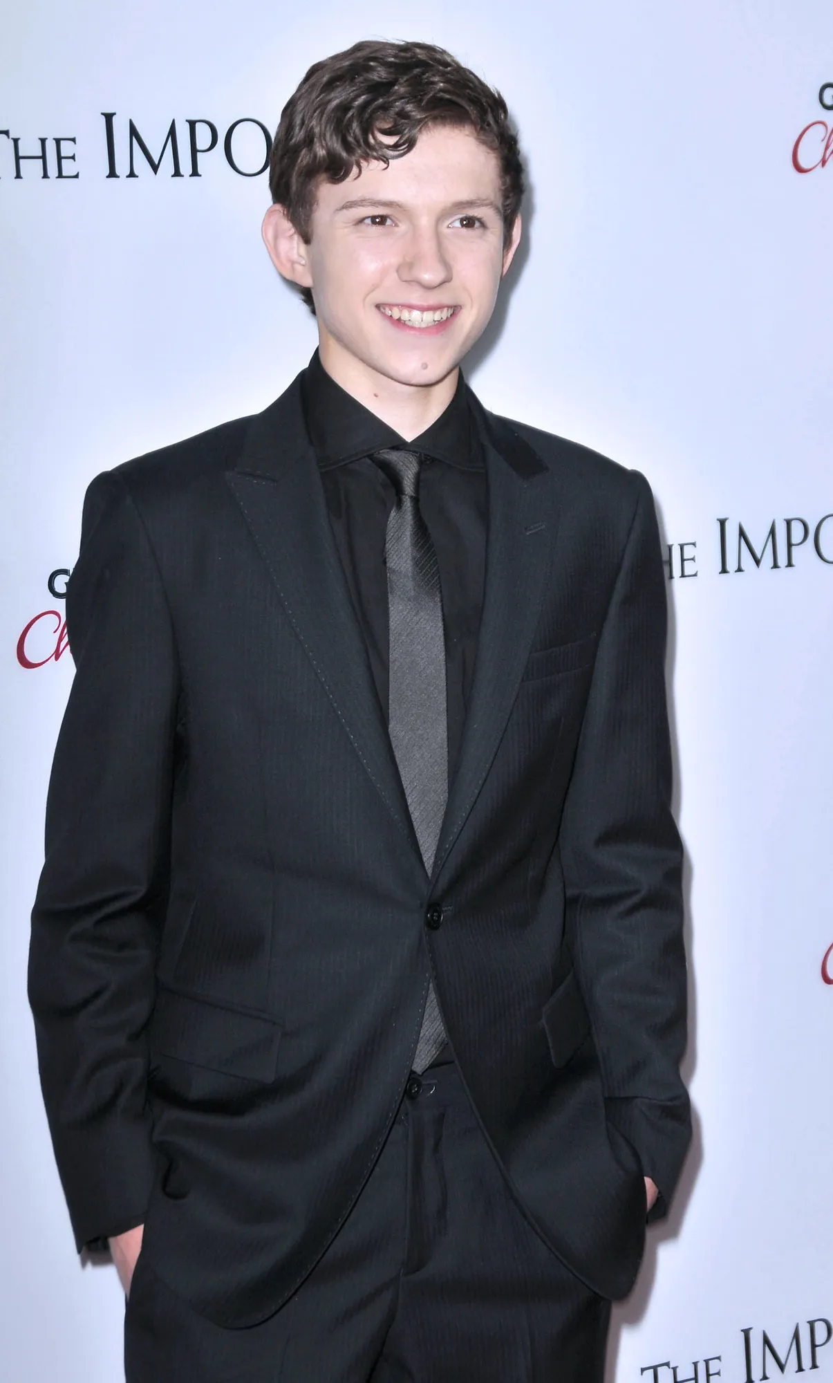 Tom Holland akan bekerja sama dengan Jon Watts dalam Spider-Man ©splashnews.com