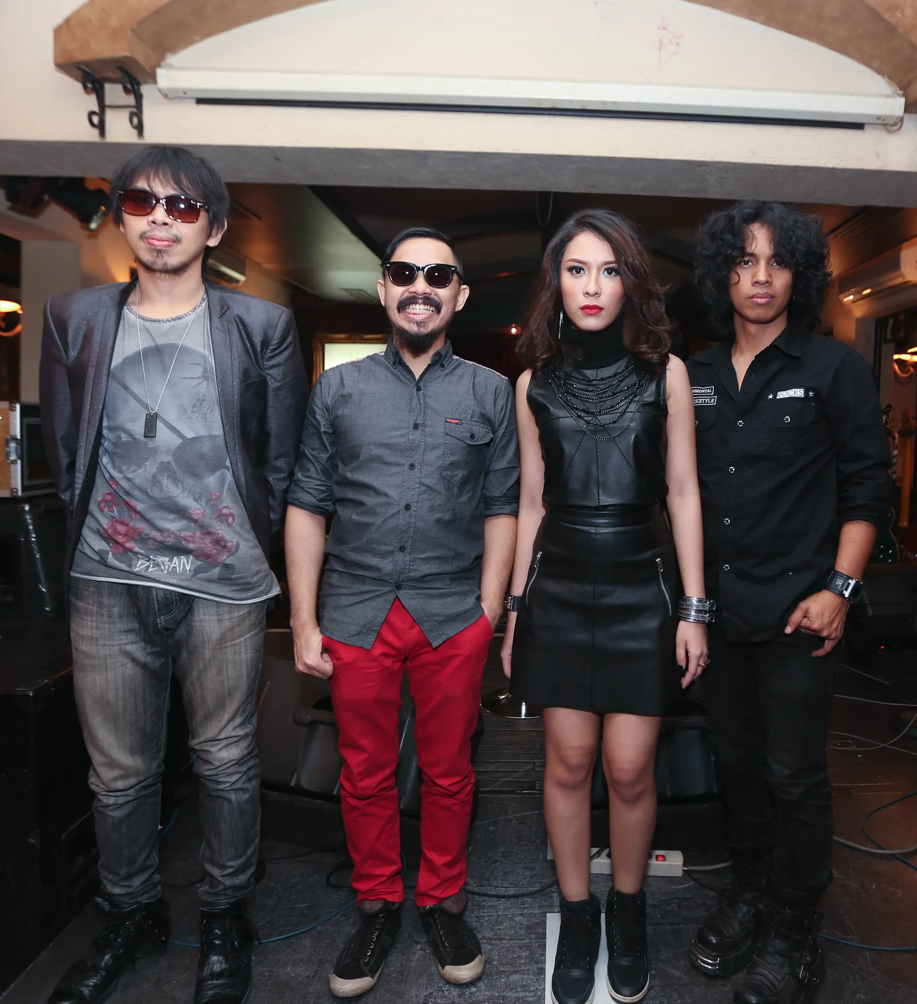 Perginya Zian sudah dicover dengan adanya Mega sebagai vokalis baru ©KapanLagi.com/Budi Santoso