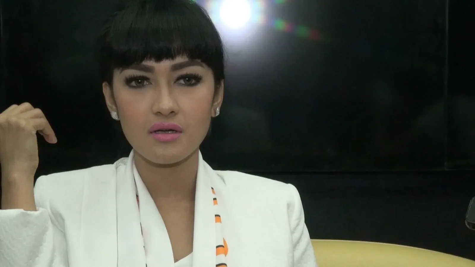 Jupe tak bisa maafkan haters-nya / KapanLagi® - VJ Lolo