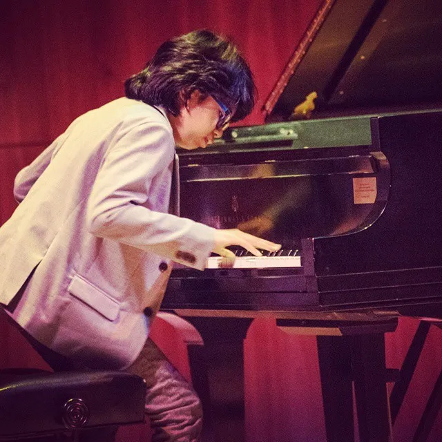 Joey 'The Genius' Alexander saat perfom © Twitter.com/_JoeyAlexander