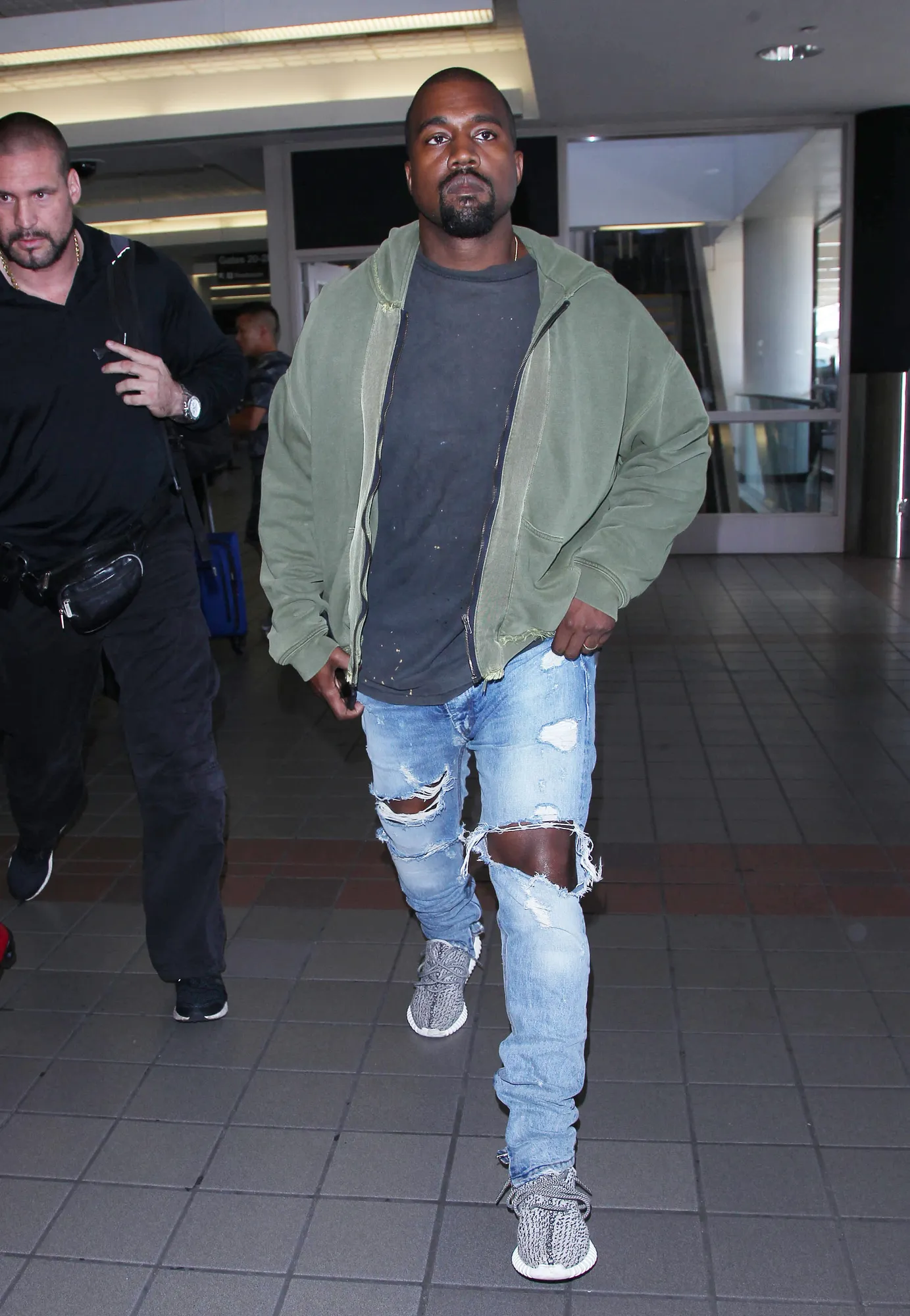 Kanye West kembali jadi sasaran. Gitaris Blur katakan dia sebagai orang bodoh ©Fameflynet