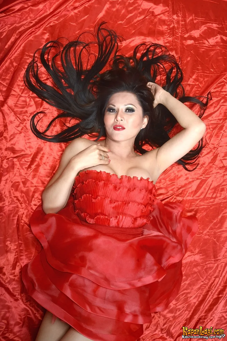 Karena Caitlyn Jenner, Solena merasa tertolong. / ©KapanLagi.com®/Bambang E Ros - Dress by: Kristoofer dan kristoofer Spora - Make-up by: Billy Arya