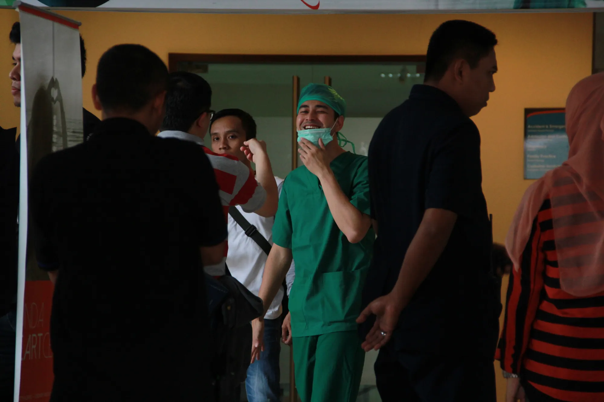 Pihak RSIA bantah kalau Raffi Ahmad sudah memblokir satu lantai Rumah Sakit demi proses kelahiran anaknya ©KapanLagi.com/Muhammad Akrom Sukarya