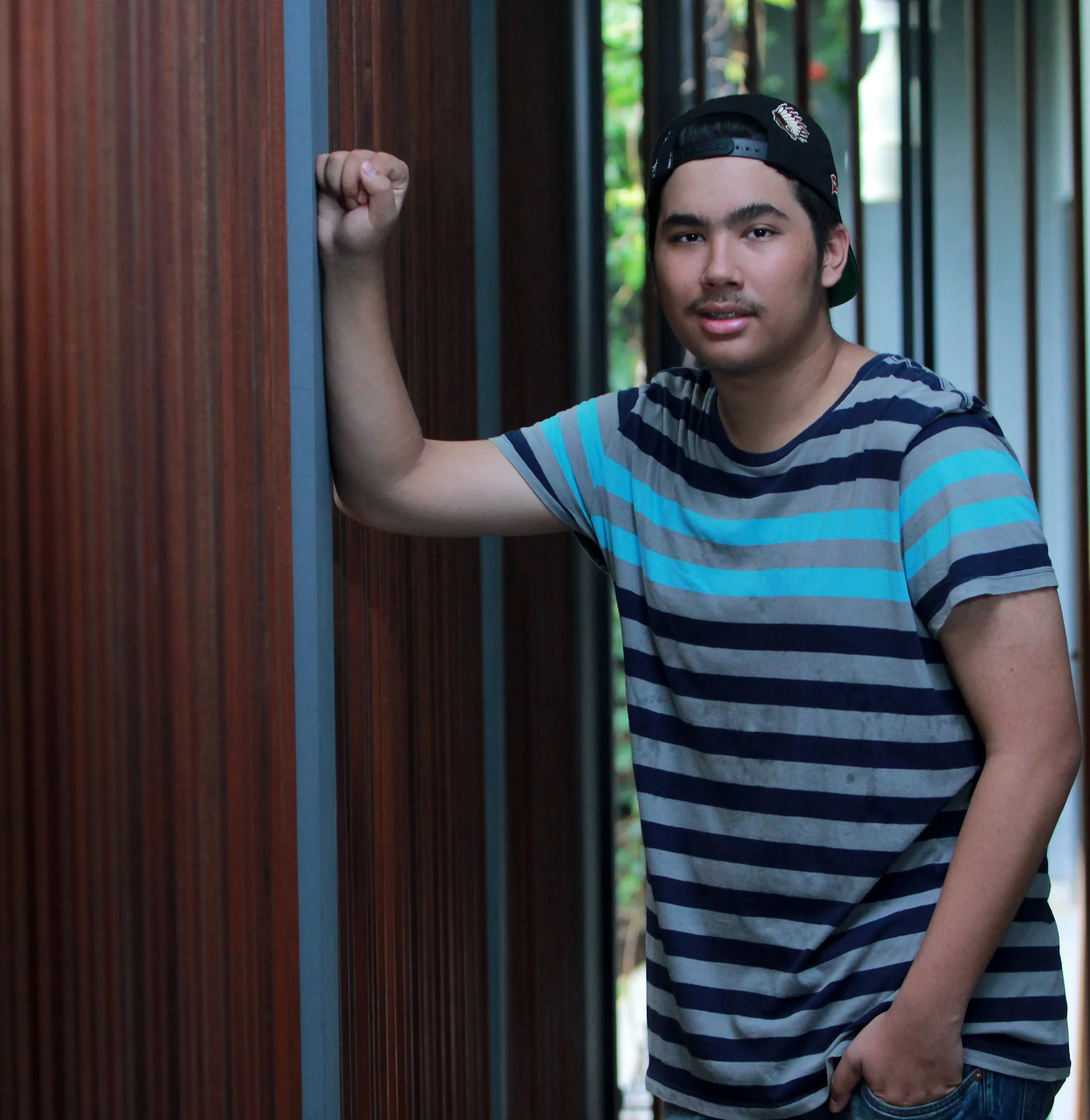 Tidak banyak mengubah lagunya, Daffa Jenaro memang punya bakat sebagai produser musik! © KapanLagi.com/Muhammad Akrom Sukarya