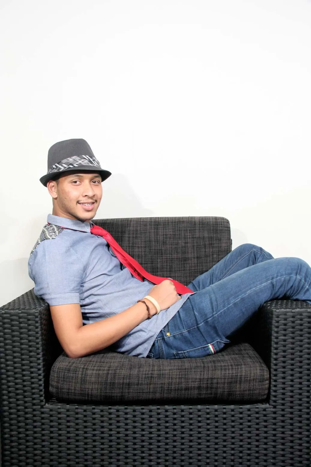 Kadir Bachmid ingin membuat banyak orang tertawa lewat caranya sendiri ©KapanLagi.com