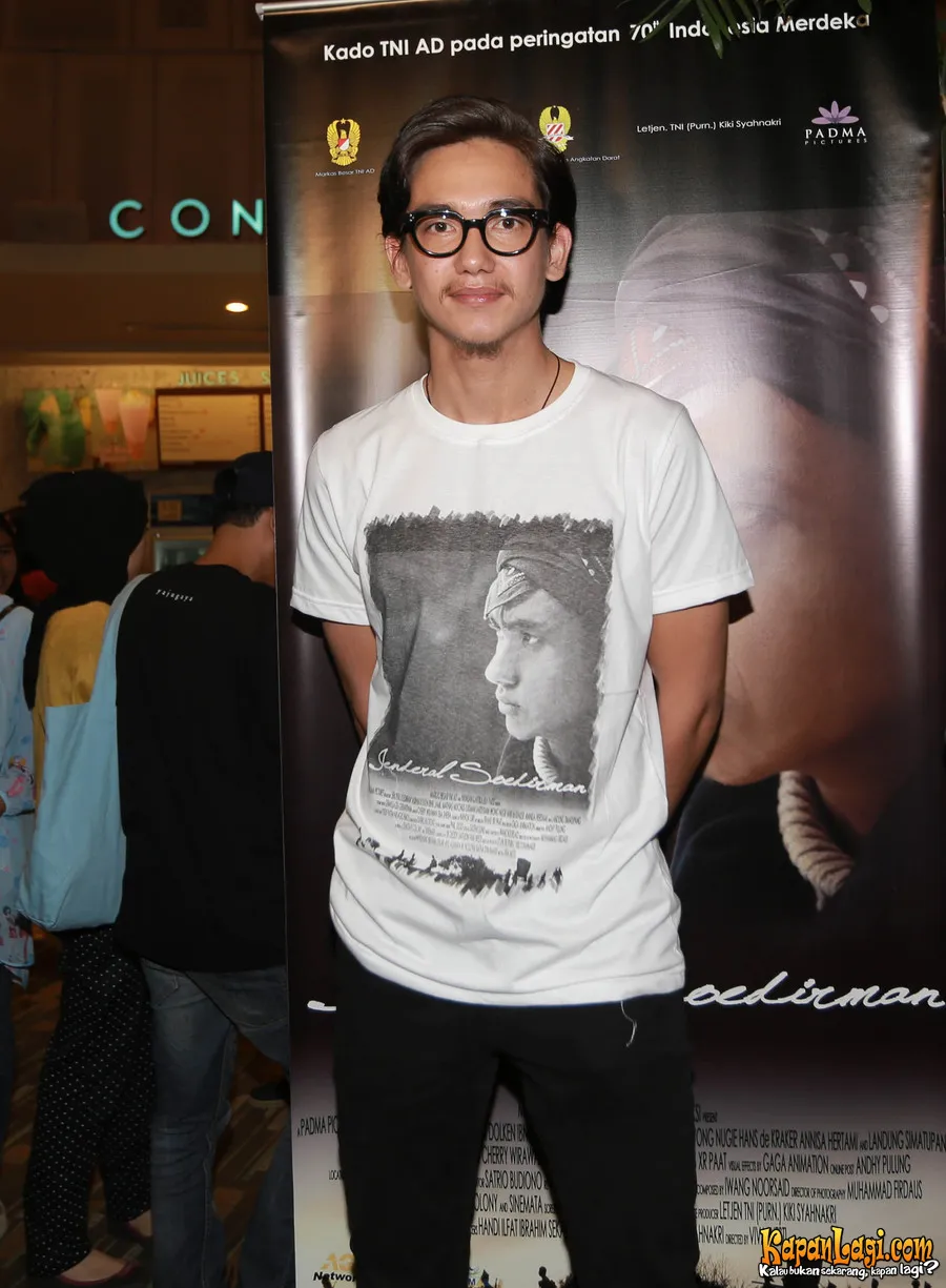 Adipati Dolken nggak merasa memerankan cowok melambai merupakan sebuah penurunan. ©KapanLagi.com/Budy Santoso