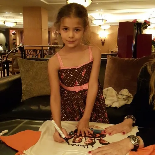 Isabella langsung sapa fans dengan bahasa Indonesia. ©instagram/isabelladamlaguvenilir