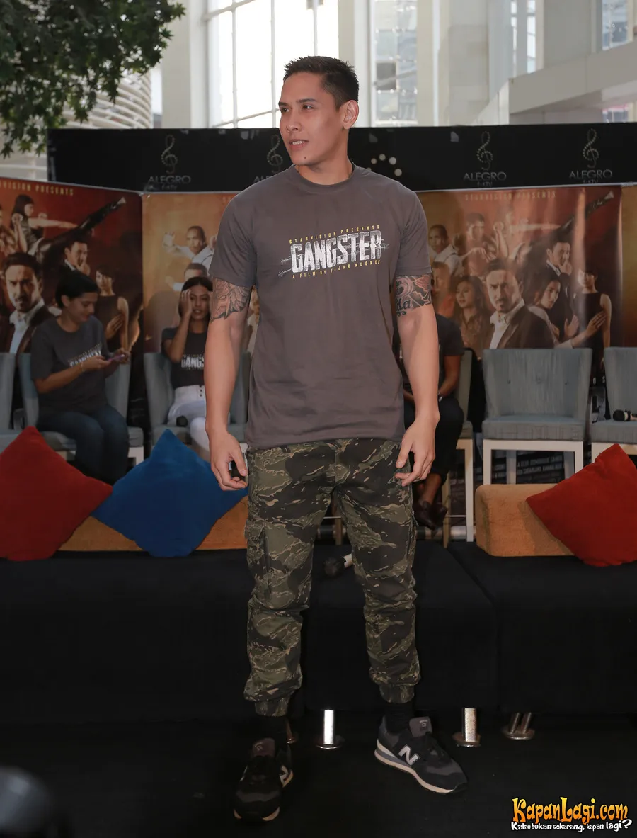 Ganindra Bimo berikan bogem mentah pada pengendara yang menyenggol mobilnya © KapanLagi.com®/Budy Santoso