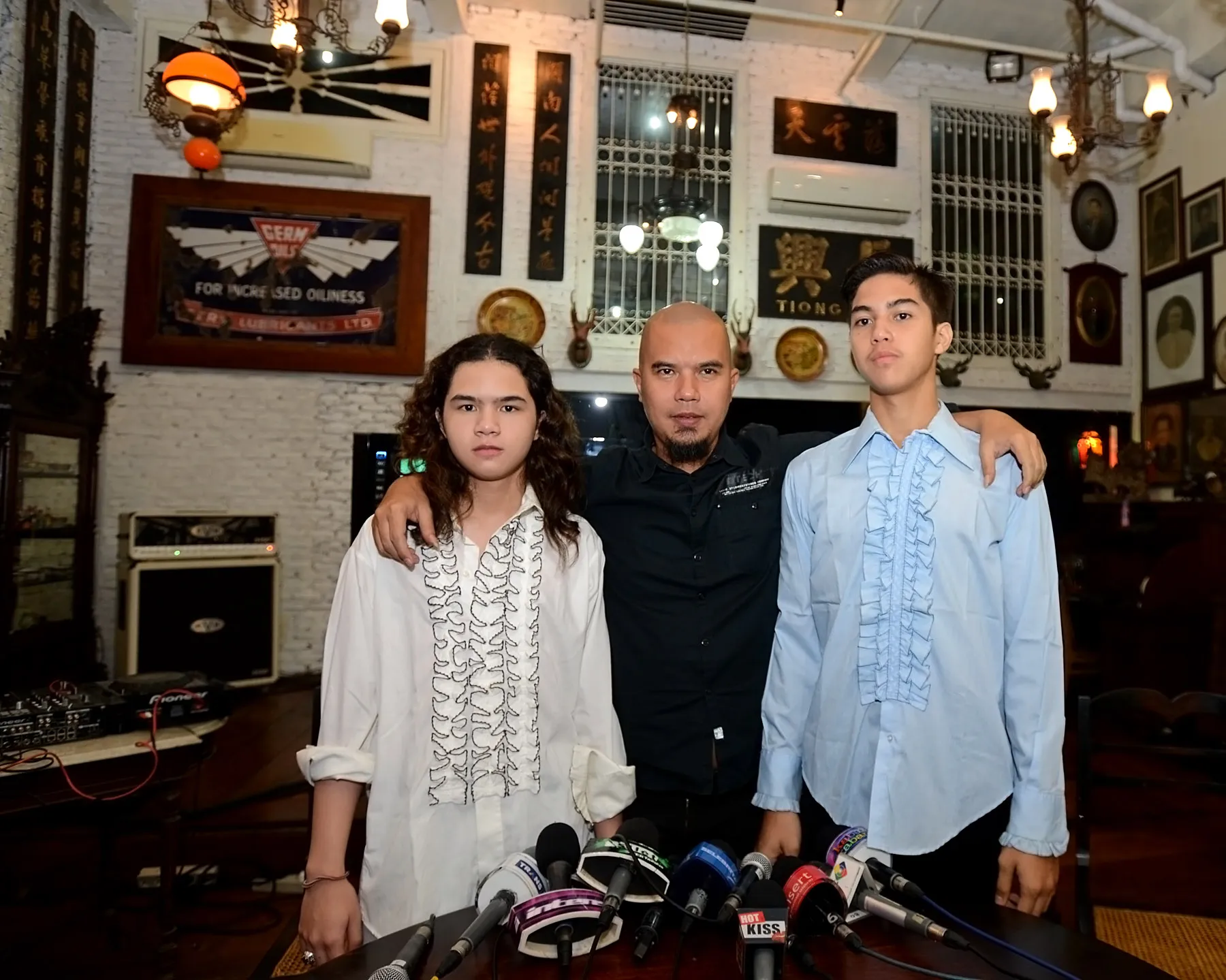 Baik Dhani maupun Maia tak banyak campur tangan di Ahmad Bersaurada © KapanLagi.com®/Bambang E Ros