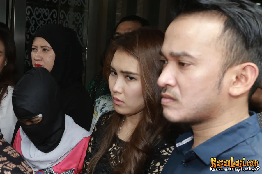 Ruben bersama sang pelaku Akun Jual Bayi Murah / © KapanLagi.com® - Budy Santoso