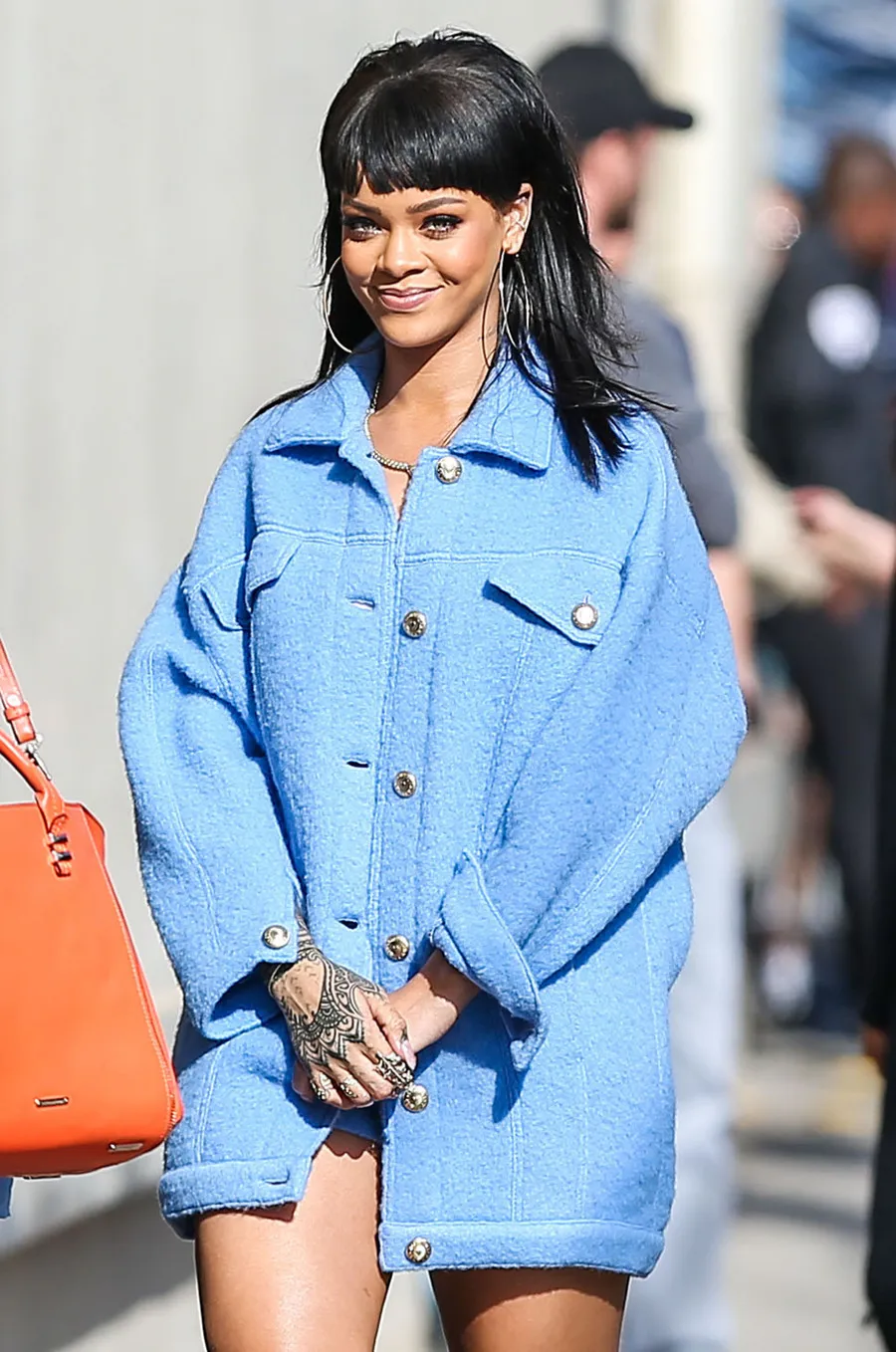 Bantah dekat dengan siapapun, Rihanna sambut baik jika Drake mau tur bersamanya © Fameflynet