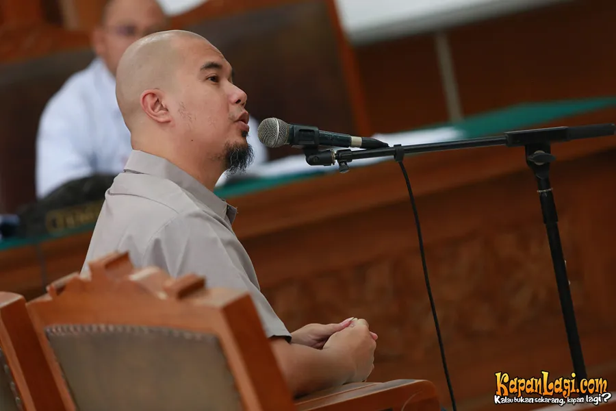 Ahmad Dhani minta perlindungan pada kejaksaan tinggi © KapanLagi.com®/Agus Apriyanto