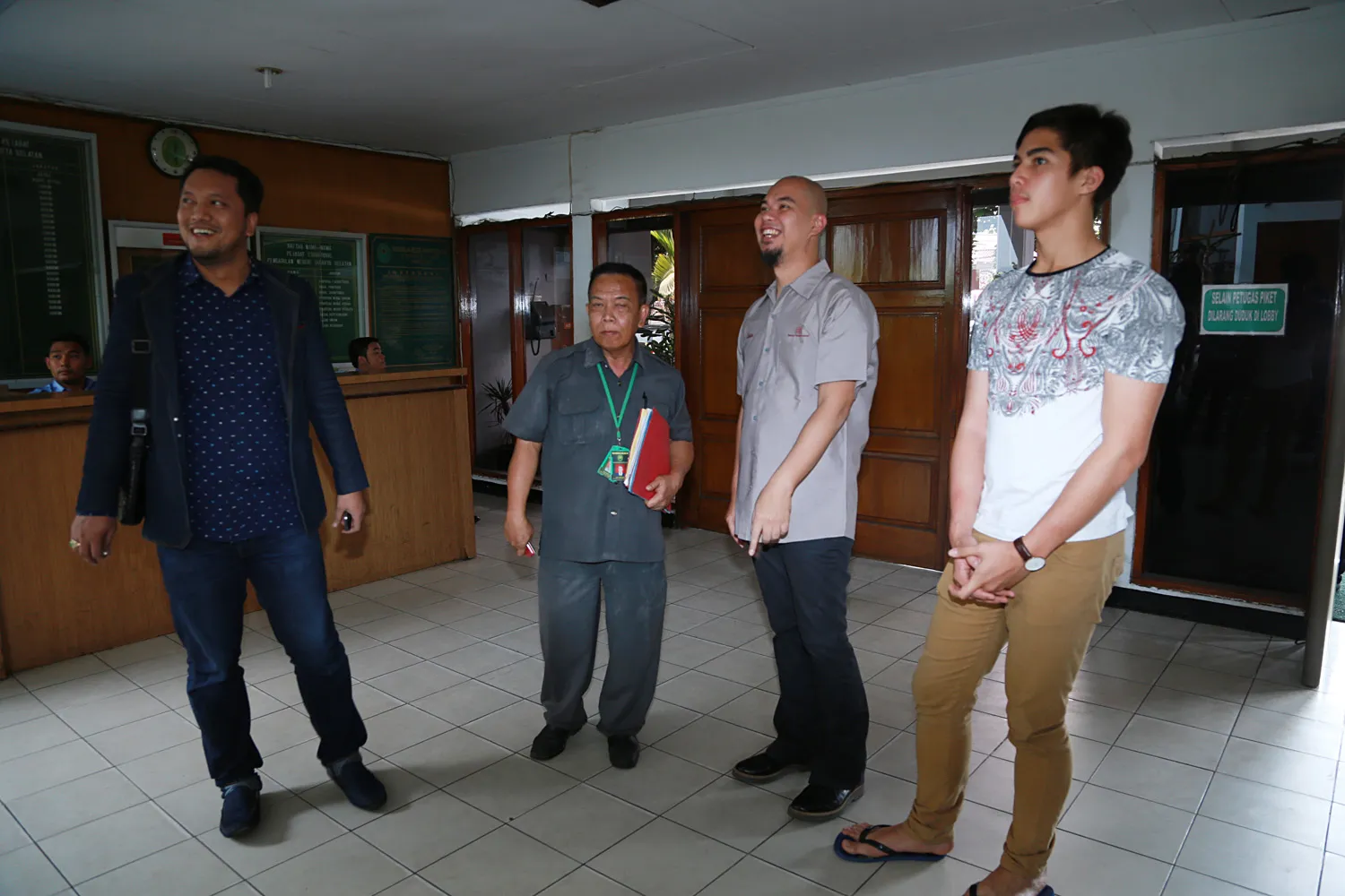 Farhat kalah lagi, Ahmad Dhani bisa bernapas lega © KapanLagi.com/Agus Apriyanto