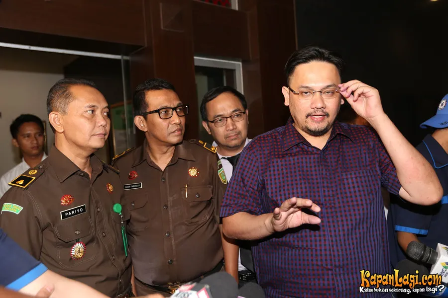 Farhat usai diperiksa di Kejari © KapanLagi.com®/Budy Santoso
