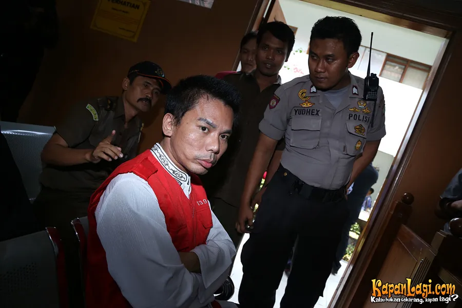 RA santai tanggapi vonis hukumannya © KapanLagi.com®/Agus Apriyanto
