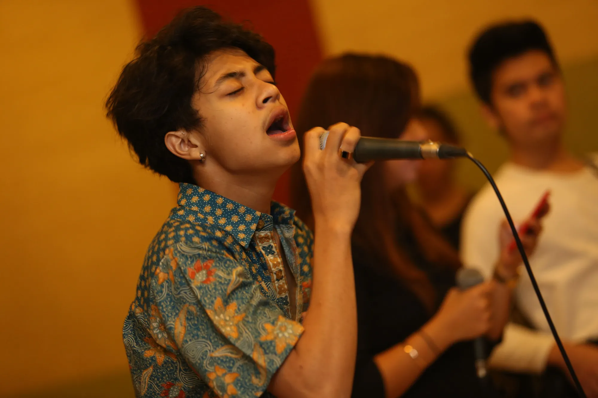Bastian Steel prihatin dengan teror Paris © KapanLagi.com®/Budy Santoso